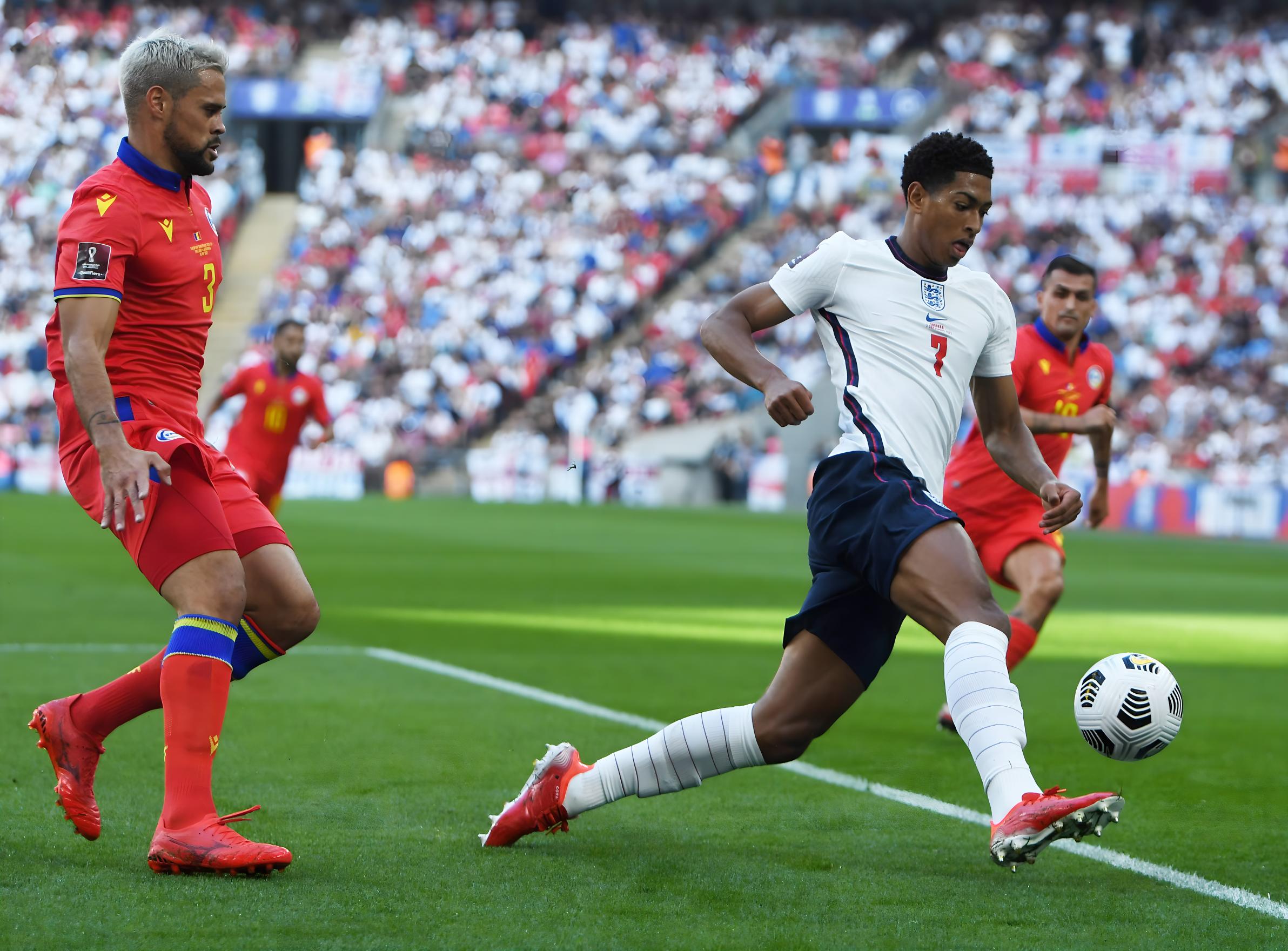 据了国际媒 据了国际媒