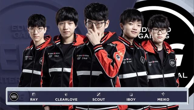 上作出让步 上作出让步